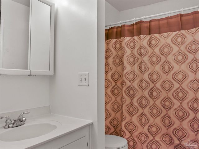 2108 Schwab Ct B, Pensacola, FL 32504