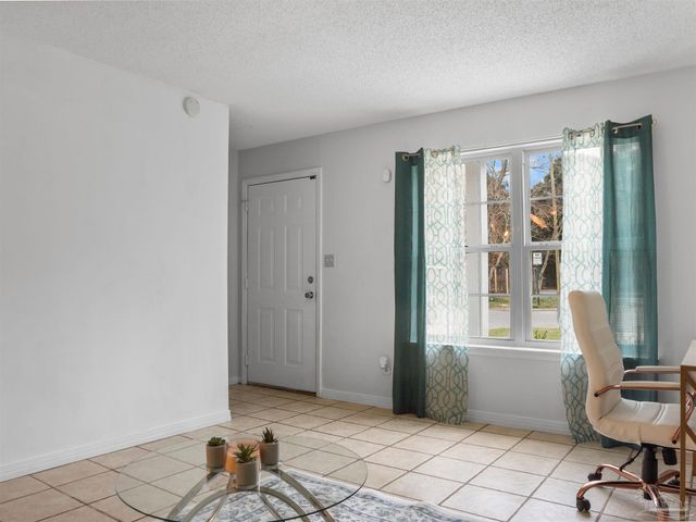 2108 Schwab Ct B, Pensacola, FL 32504