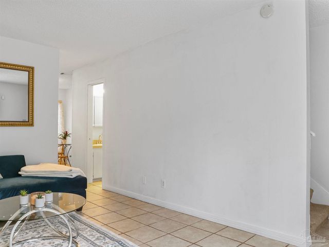 2108 Schwab Ct B, Pensacola, FL 32504