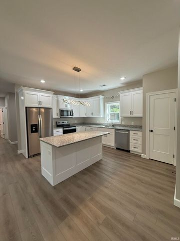 3417 S Knightridge Road, Bloomington, IN 47401