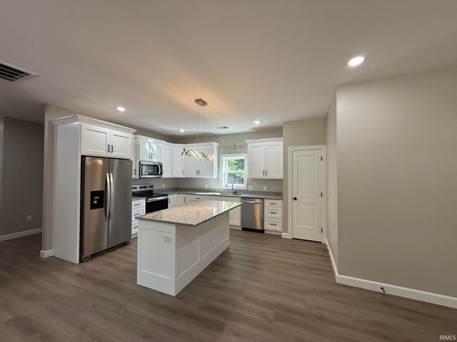 3417 S Knightridge Road, Bloomington, IN 47401