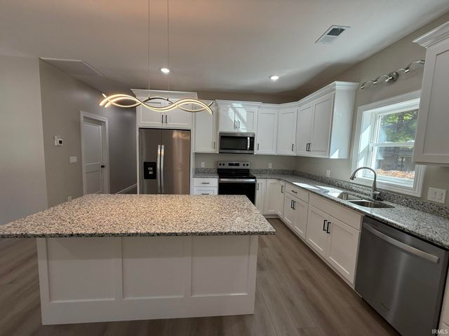 3417 S Knightridge Road, Bloomington, IN 47401