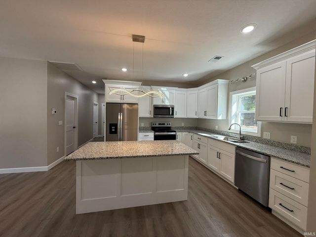 3417 S Knightridge Road, Bloomington, IN 47401