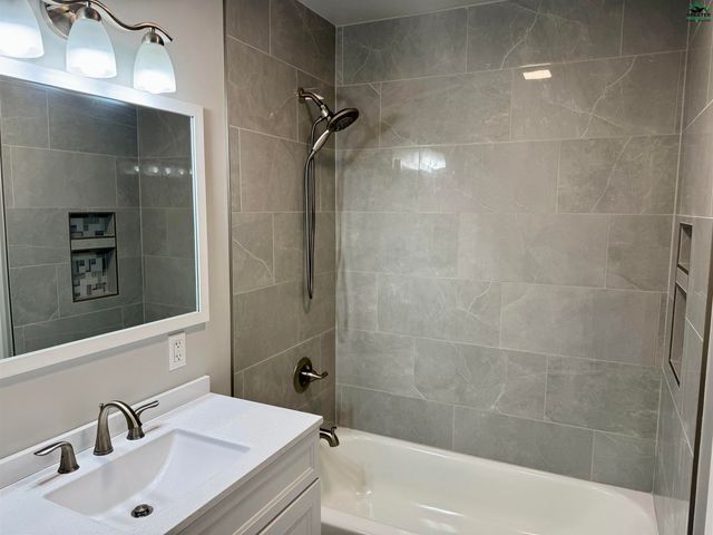 758 17TH AVENUE, Fairbanks, AK 99701