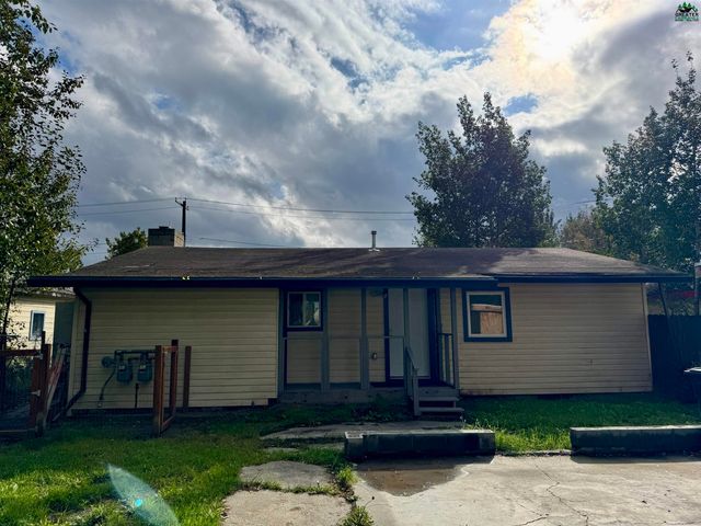 758 17TH AVENUE, Fairbanks, AK 99701