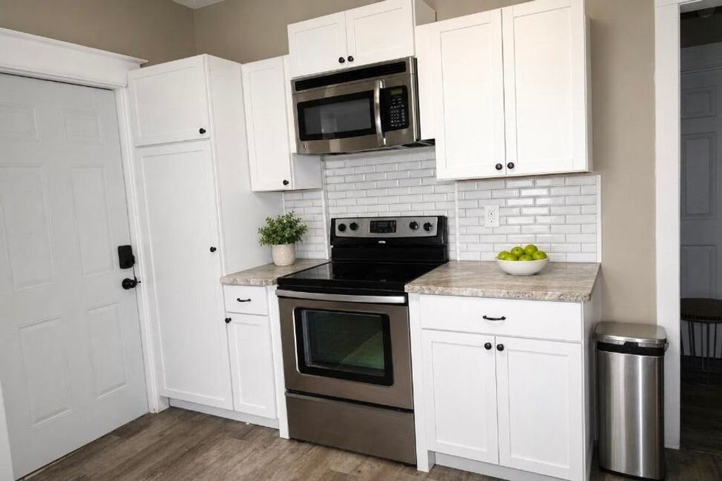 2707 College Avenue, Des Moines, IA 50311
