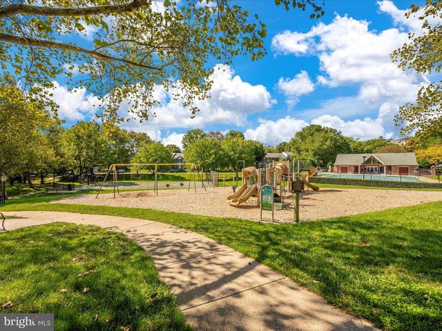 2430 HUNTWOOD CT, Frederick, MD 21702