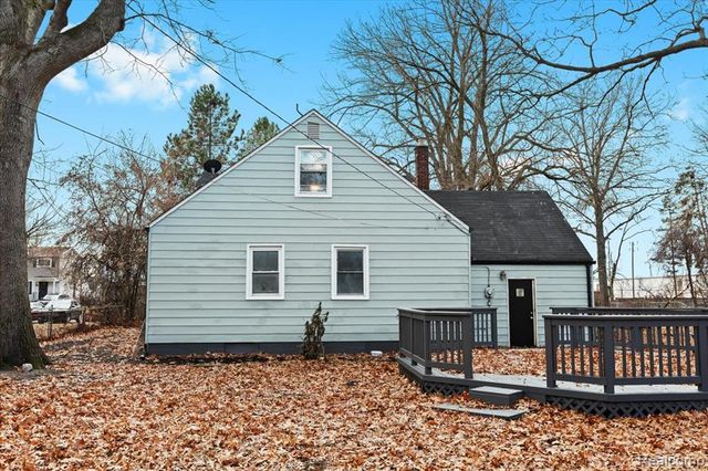 20960 Westhampton Avenue, Southfield, MI 48075