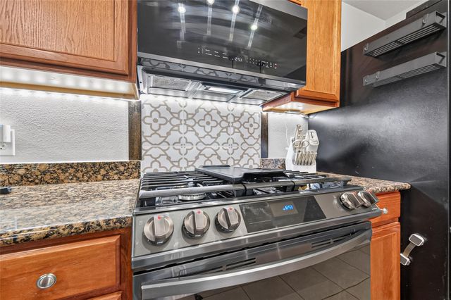 902 Marigold Road, Baytown, TX 77521