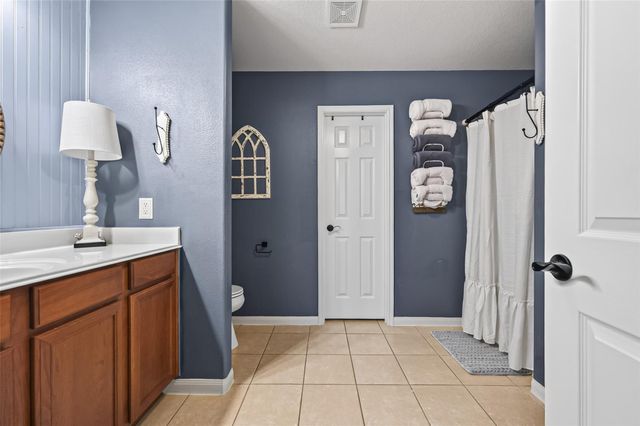 902 Marigold Road, Baytown, TX 77521