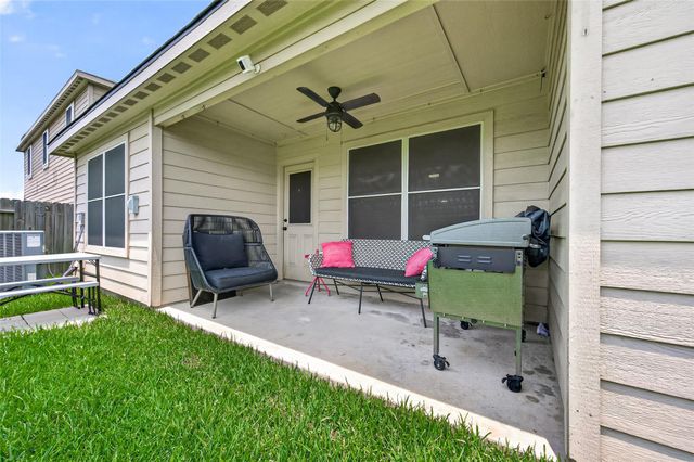 902 Marigold Road, Baytown, TX 77521