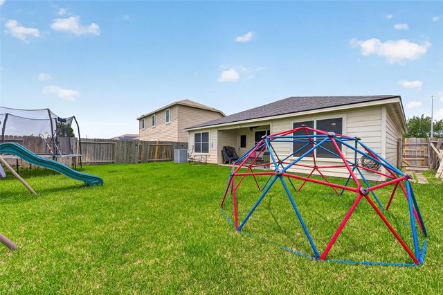 902 Marigold Road, Baytown, TX 77521