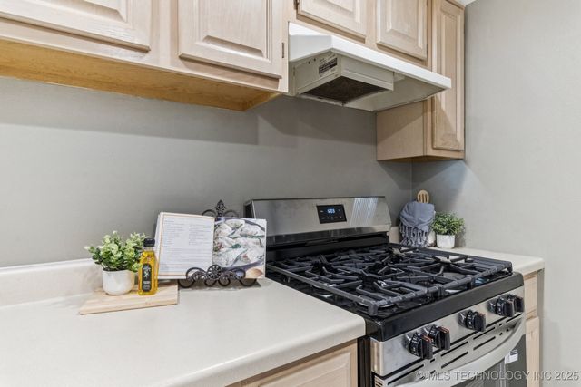 410 W 7th Street 523, Tulsa, OK 74119