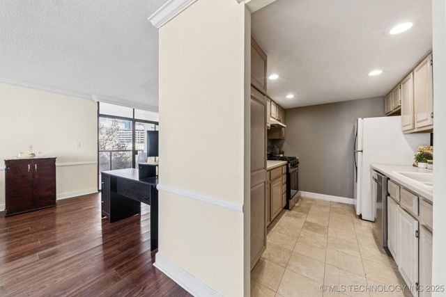410 W 7th Street 523, Tulsa, OK 74119