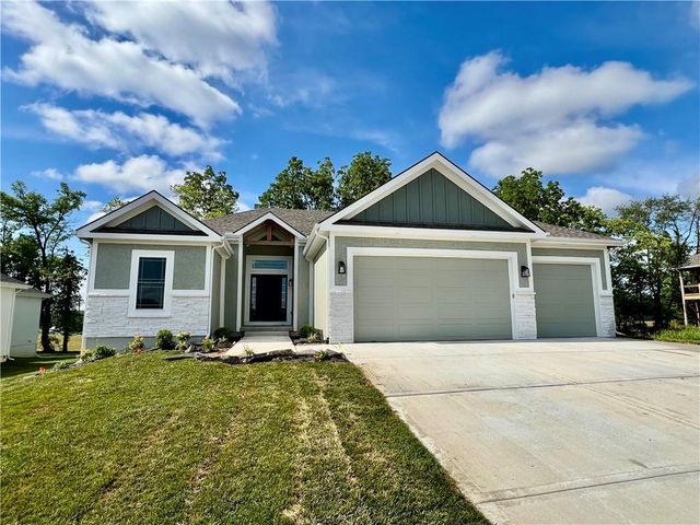 512 Skyview Lane, Liberty, MO 64068