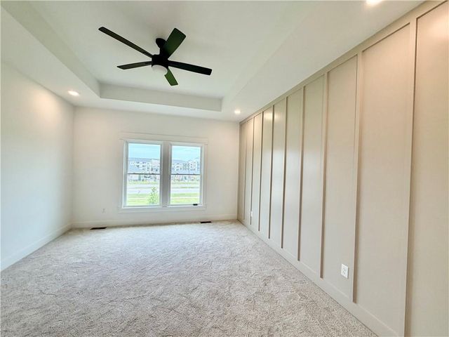 512 Skyview Lane, Liberty, MO 64068