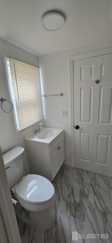 20 Borghaus Road, Helmetta, NJ 08828