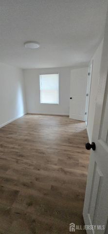 20 Borghaus Road, Helmetta, NJ 08828