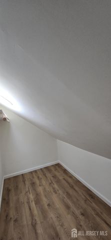 20 Borghaus Road, Helmetta, NJ 08828