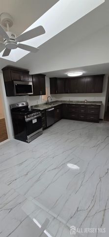 20 Borghaus Road, Helmetta, NJ 08828