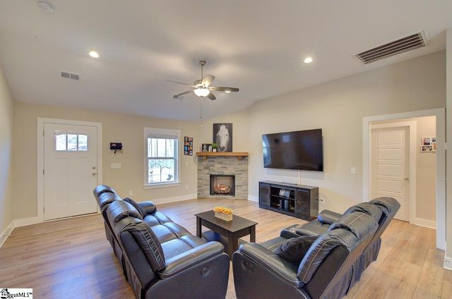 110 Sanders Drive, Easley, SC 29642