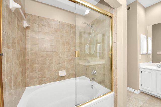 2400 Mccue Road 333, Houston, TX 77056