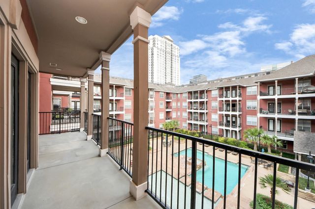 2400 Mccue Road 333, Houston, TX 77056