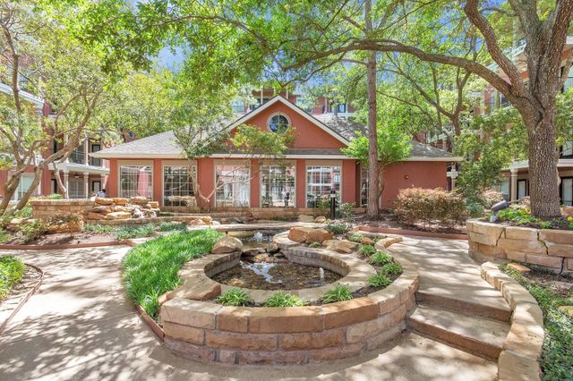 2400 Mccue Road 333, Houston, TX 77056