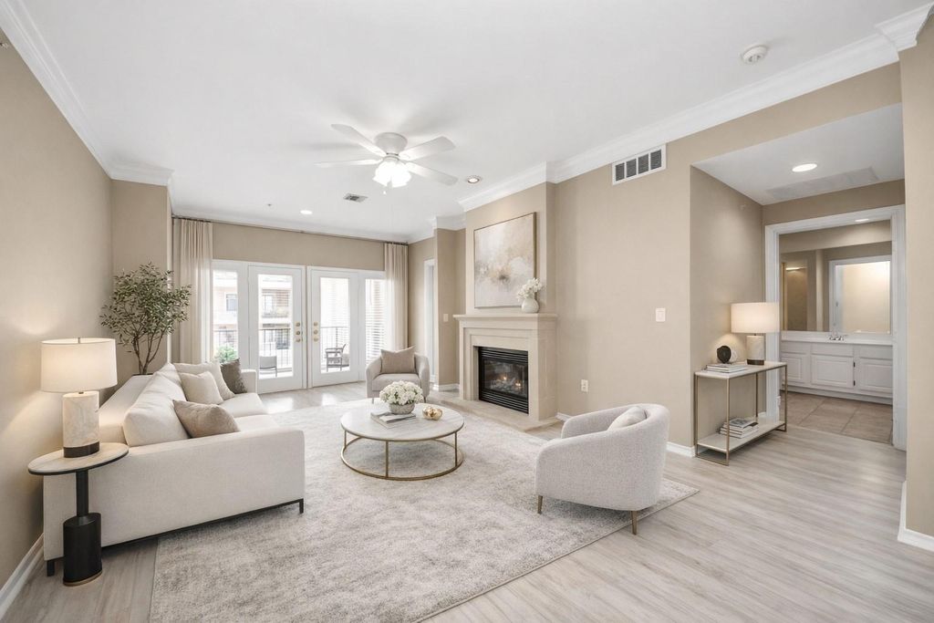 2400 Mccue Road 333, Houston, TX 77056