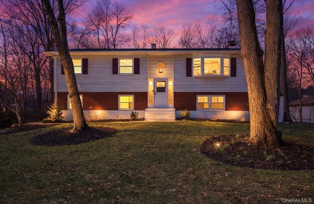 24 Montfort Road, Wappingers Falls, NY 12590