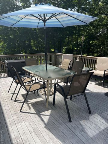 24 Montfort Road, Wappingers Falls, NY 12590