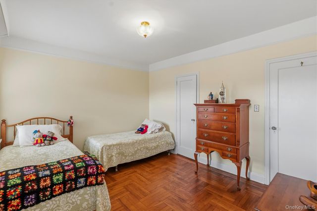 1114 Mace Avenue, Bronx, NY 10469