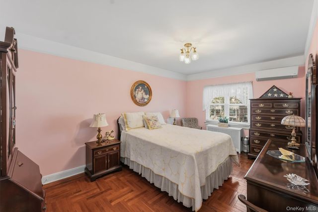 1114 Mace Avenue, Bronx, NY 10469