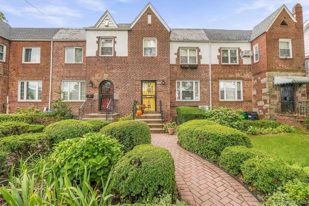1114 Mace Avenue, Bronx, NY 10469 — photo 2