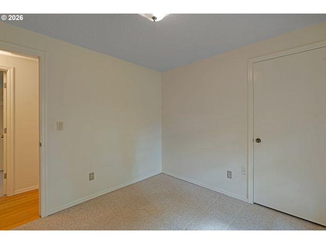 4321 WOODSIDE Cir, Lake Oswego, OR 97035