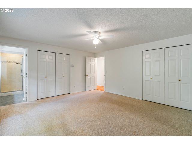 4321 WOODSIDE Cir, Lake Oswego, OR 97035