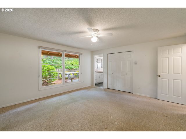 4321 WOODSIDE Cir, Lake Oswego, OR 97035