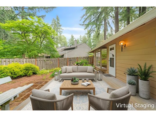 4321 WOODSIDE Cir, Lake Oswego, OR 97035