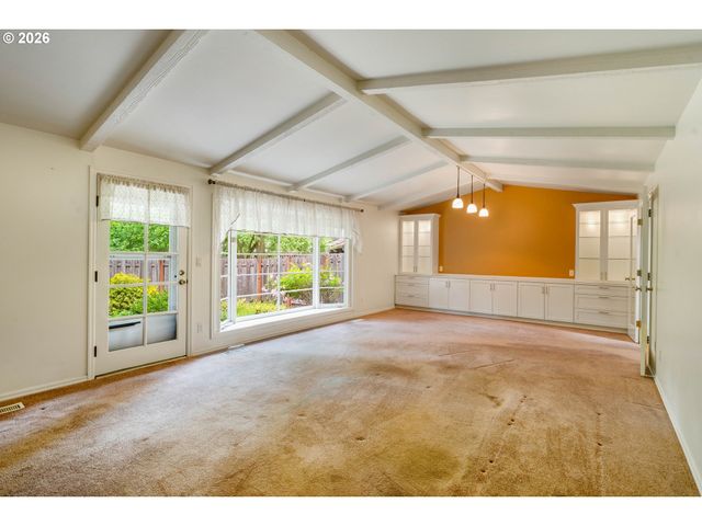 4321 WOODSIDE Cir, Lake Oswego, OR 97035