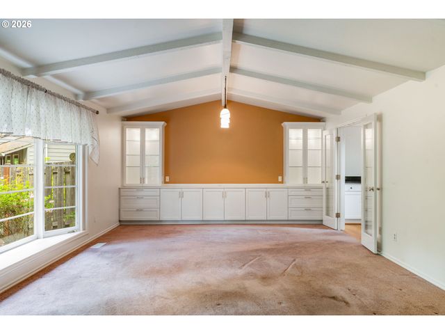 4321 WOODSIDE Cir, Lake Oswego, OR 97035