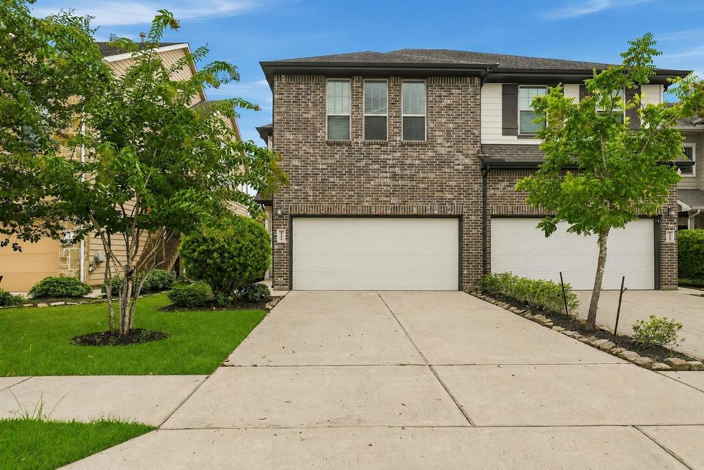 8734 Laurel Crest Drive, Missouri City, TX 77459