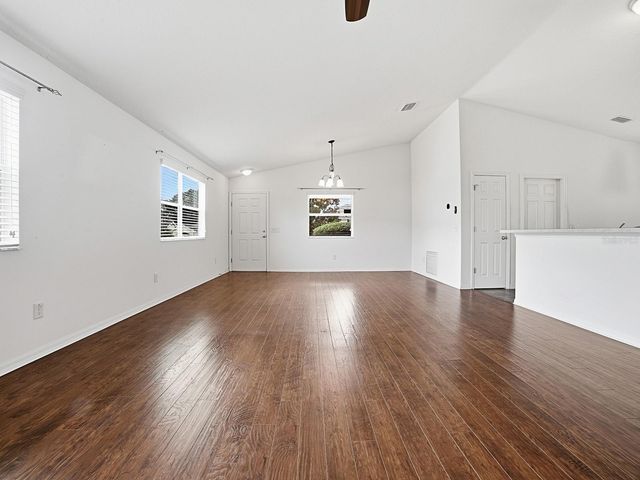 250 ARBELLA LOOP, The Villages, FL 32162