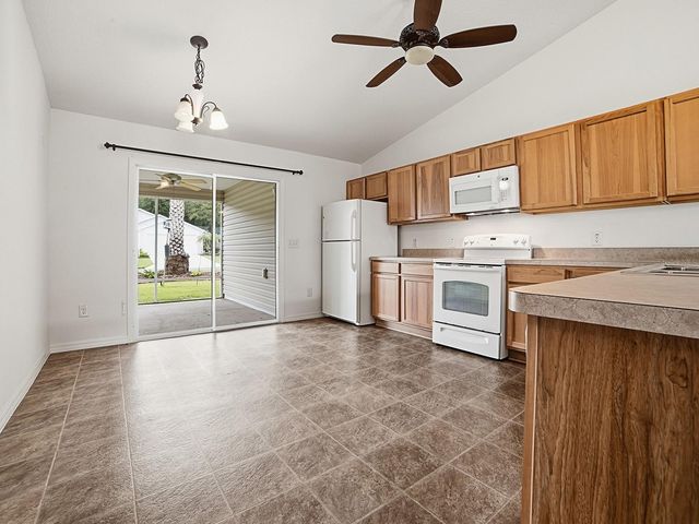 250 ARBELLA LOOP, The Villages, FL 32162