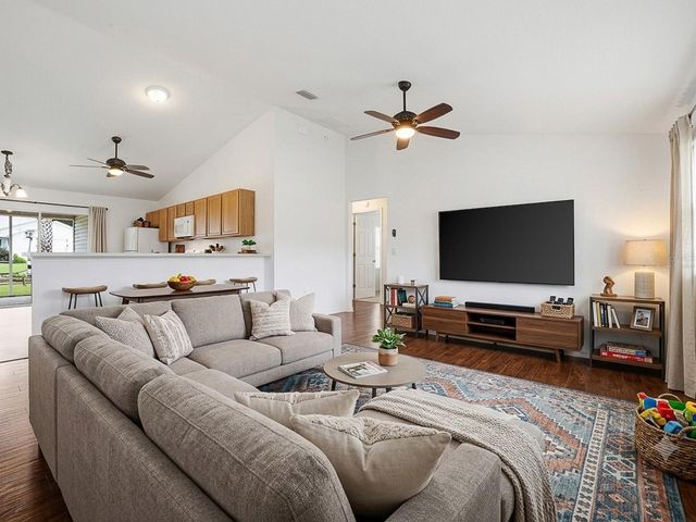 250 ARBELLA LOOP, The Villages, FL 32162