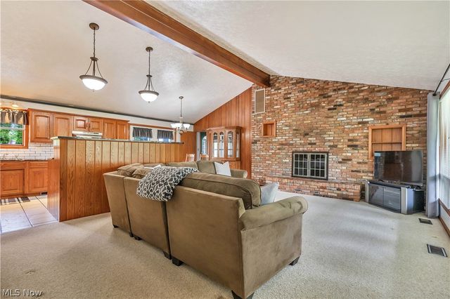 10548 Briar Hill Drive, Kirtland, OH 44094