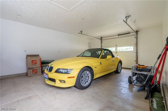 10548 Briar Hill Drive, Kirtland, OH 44094