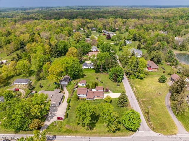 10548 Briar Hill Drive, Kirtland, OH 44094