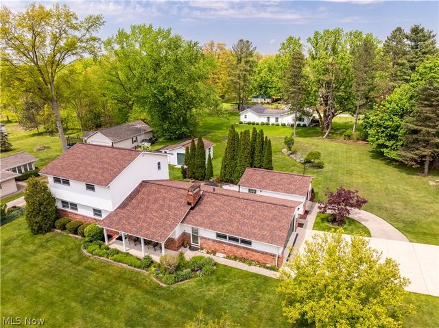 10548 Briar Hill Drive, Kirtland, OH 44094