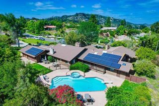 15943 Ranch Hollow Rd, Poway, CA 92064