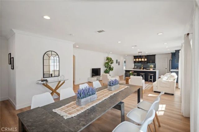 916 N Oxford, Los Angeles, CA 90029